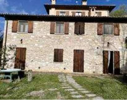 appartamento in vendita ad Urbino