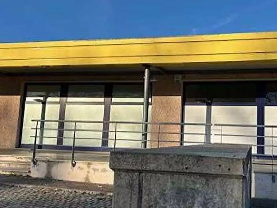 negozio in vendita ad Urbino