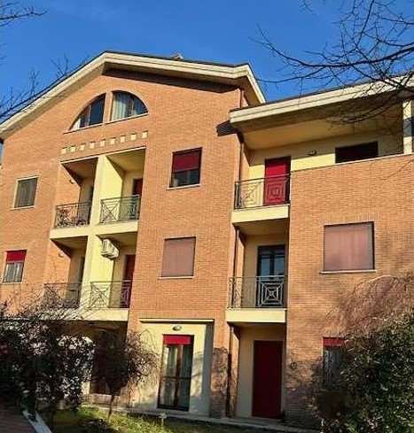 appartamento in vendita ad Urbino in zona Canavaccio