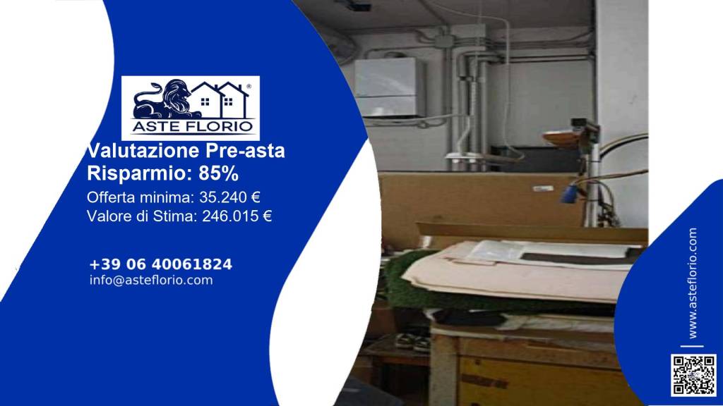 negozio in vendita ad Urbino in zona Canavaccio