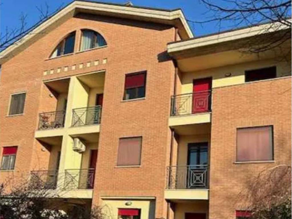 appartamento in vendita ad Urbino in zona Canavaccio