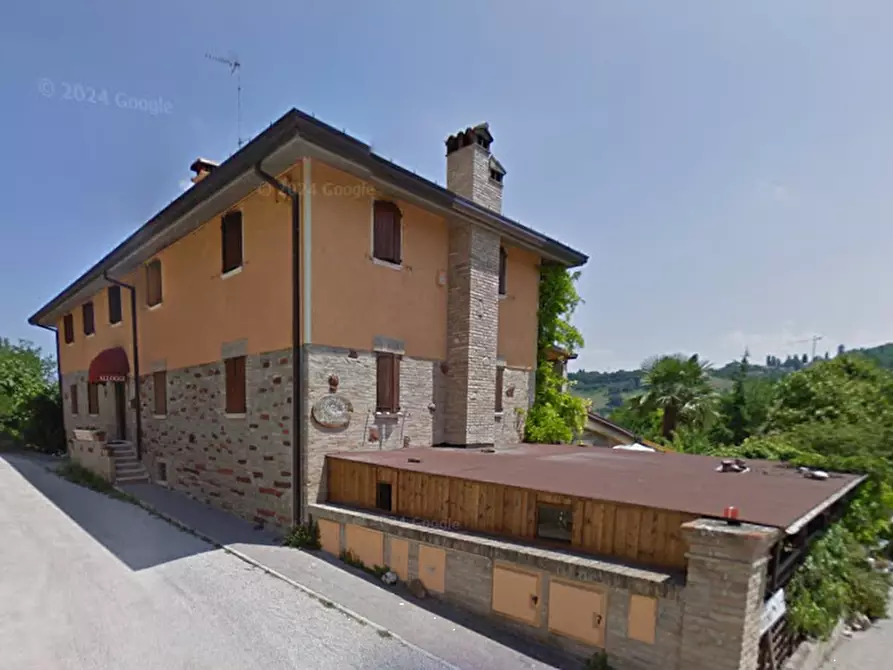 negozio in vendita ad Urbino in zona Gadana