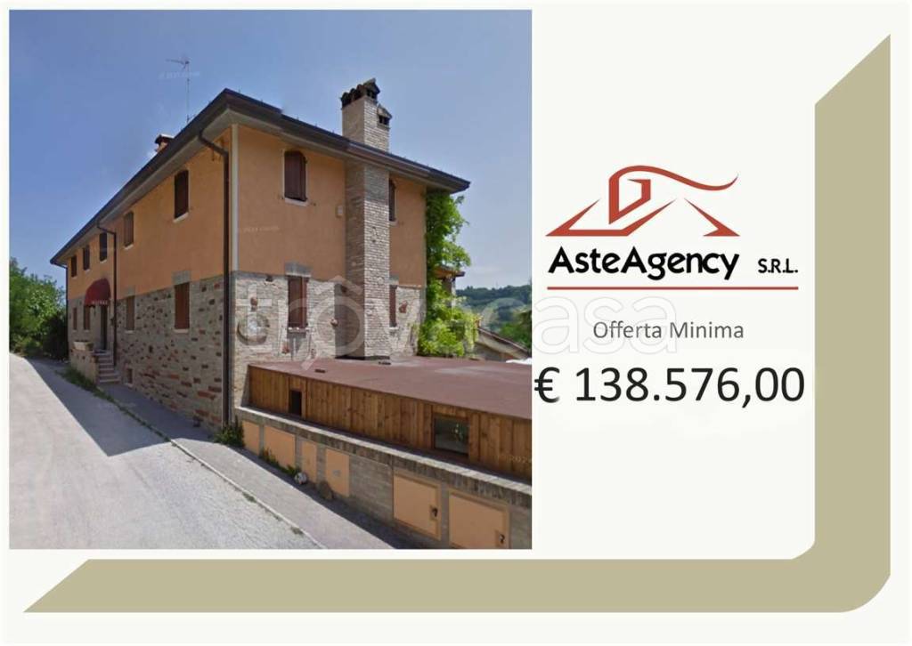 appartamento in vendita ad Urbino in zona Gadana