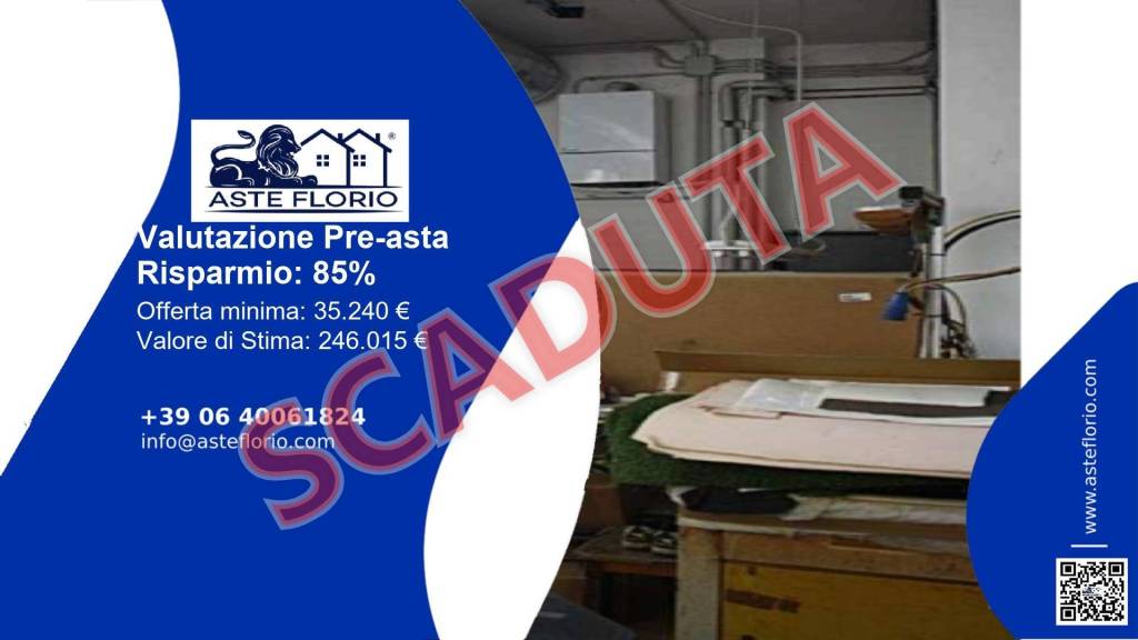 negozio in vendita ad Urbino in zona Canavaccio