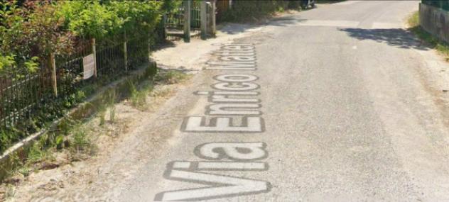 appartamento in vendita ad Urbino in zona Canavaccio