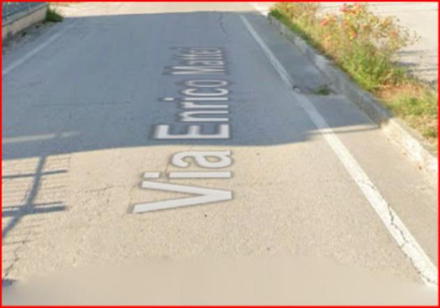 appartamento in vendita ad Urbino in zona Canavaccio