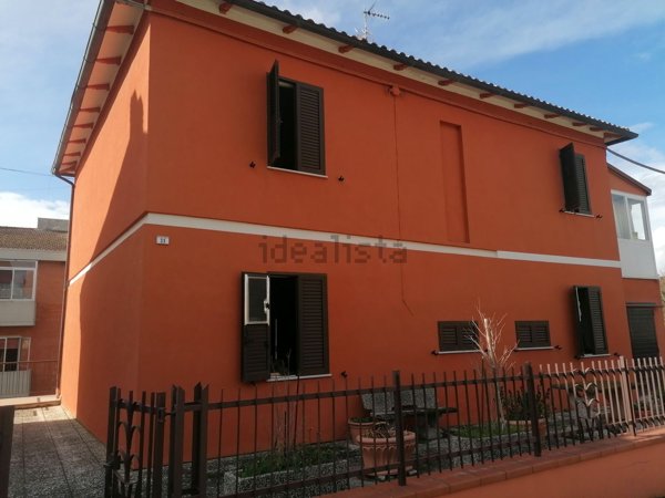 casa indipendente in vendita ad Urbino