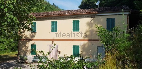 pentavano in vendita ad Urbino in zona San Marino di Urbino