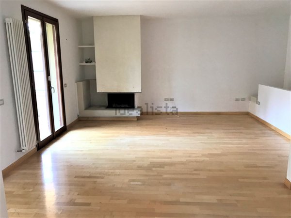 appartamento in vendita ad Urbino in zona La Torre