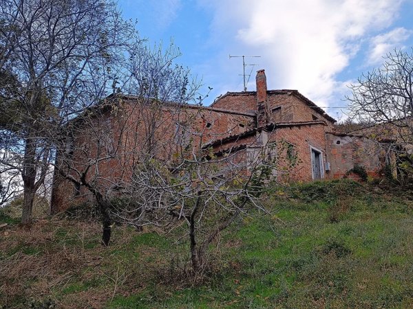 casale in vendita ad Urbino