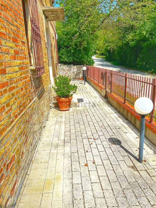 casa indipendente in vendita ad Urbino in zona Centro CittÃ 