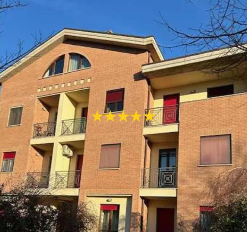 appartamento in vendita ad Urbino in zona Canavaccio