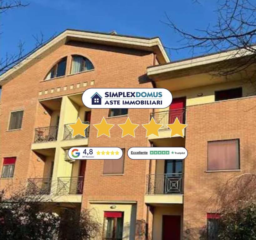 appartamento in vendita ad Urbino in zona Canavaccio