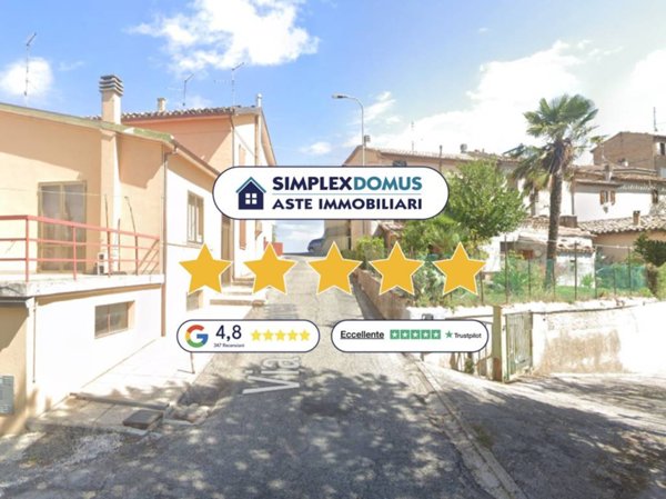 appartamento in vendita ad Urbino in zona Castello di Cavallino