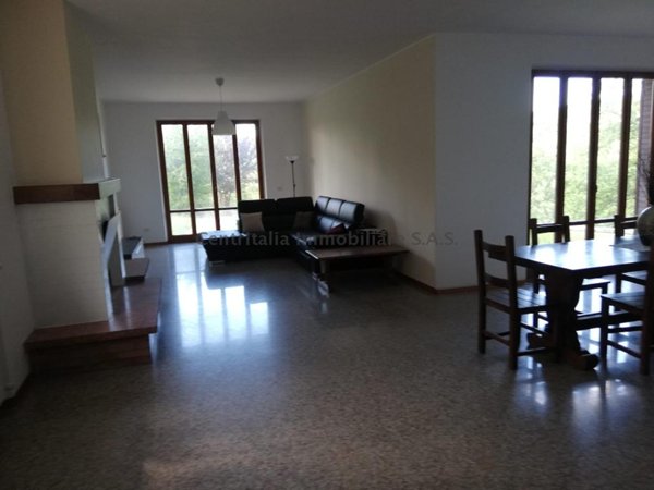 casa indipendente in vendita ad Urbino in zona Centro CittÃ 