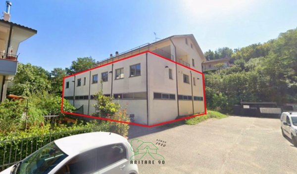 capannone in vendita ad Urbino in zona Sasso