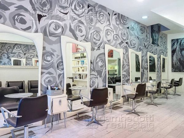 negozio in vendita ad Urbino in zona Centro CittÃ 