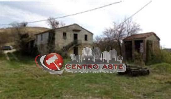 casa indipendente in vendita ad Urbino