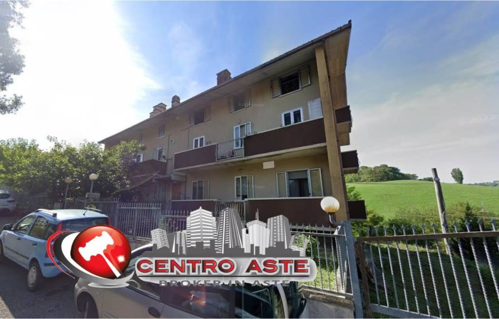 appartamento in vendita ad Urbino in zona Trasanni