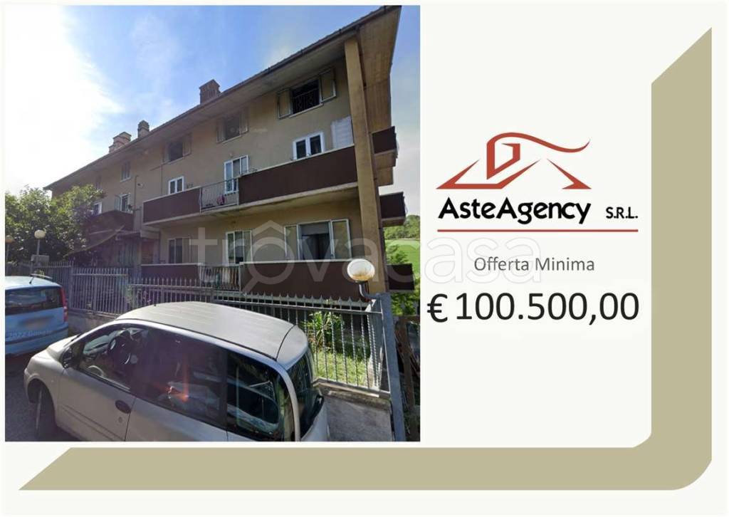 appartamento in vendita ad Urbino in zona Trasanni