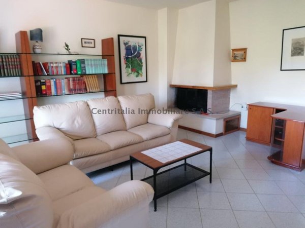 casa indipendente in vendita ad Urbino