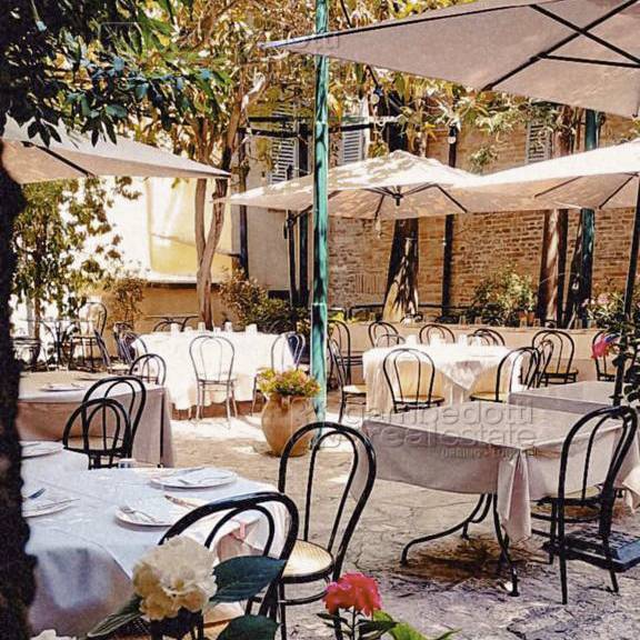 negozio in vendita ad Urbino