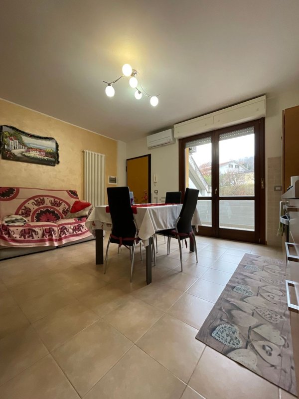 appartamento in vendita ad Urbino in zona Trasanni