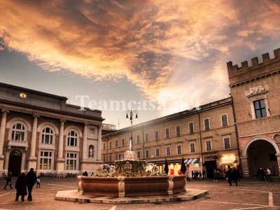 casa indipendente in vendita ad Urbino in zona Centro CittÃ 
