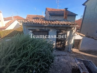 casa semindipendente in vendita ad Urbino in zona Centro CittÃ 