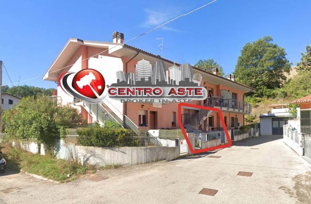 appartamento in vendita ad Urbino in zona Trasanni