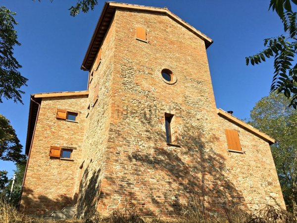 casa indipendente in vendita ad Urbino in zona Rancitella