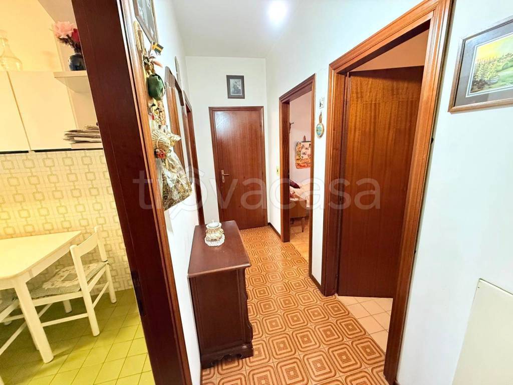 appartamento in vendita ad Urbino in zona Mazzaferro