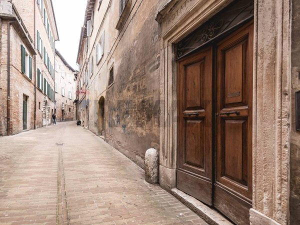 appartamento in vendita ad Urbino in zona Centro CittÃ 