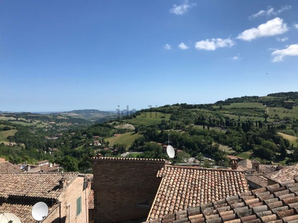 appartamento in vendita ad Urbino in zona Centro CittÃ 