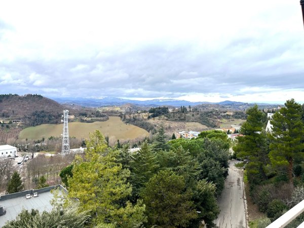 appartamento in vendita ad Urbino