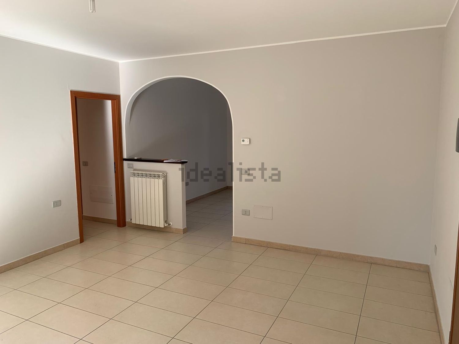 appartamento in vendita ad Urbino in zona Canavaccio