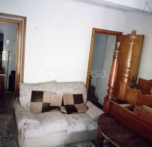 appartamento in vendita ad Urbino in zona Schieti
