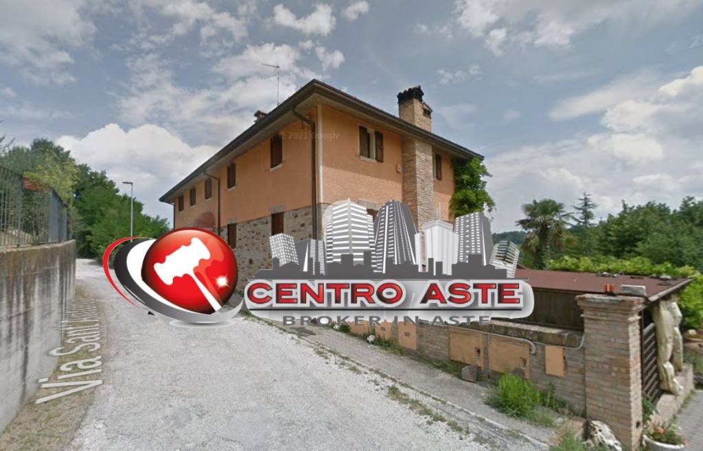 appartamento in vendita ad Urbino in zona Gadana