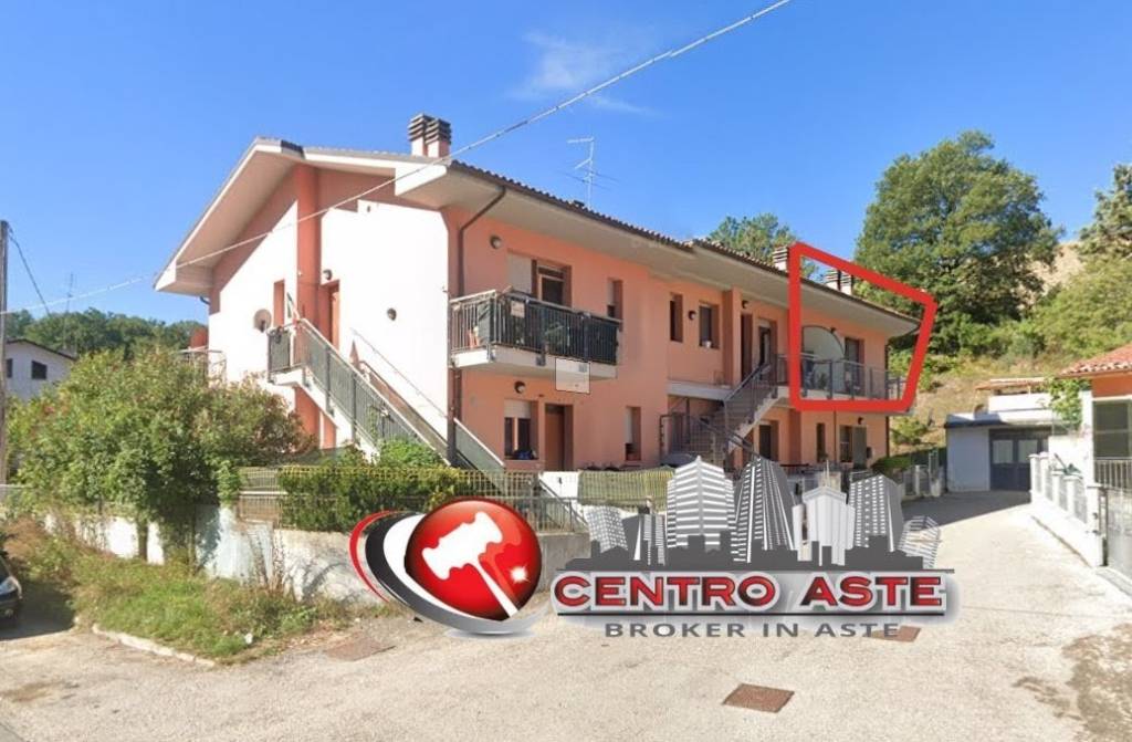 appartamento in vendita ad Urbino in zona Trasanni
