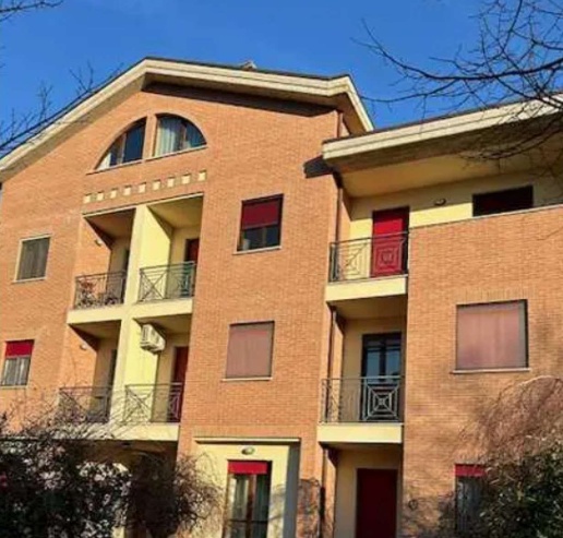 appartamento in vendita ad Urbino in zona Canavaccio