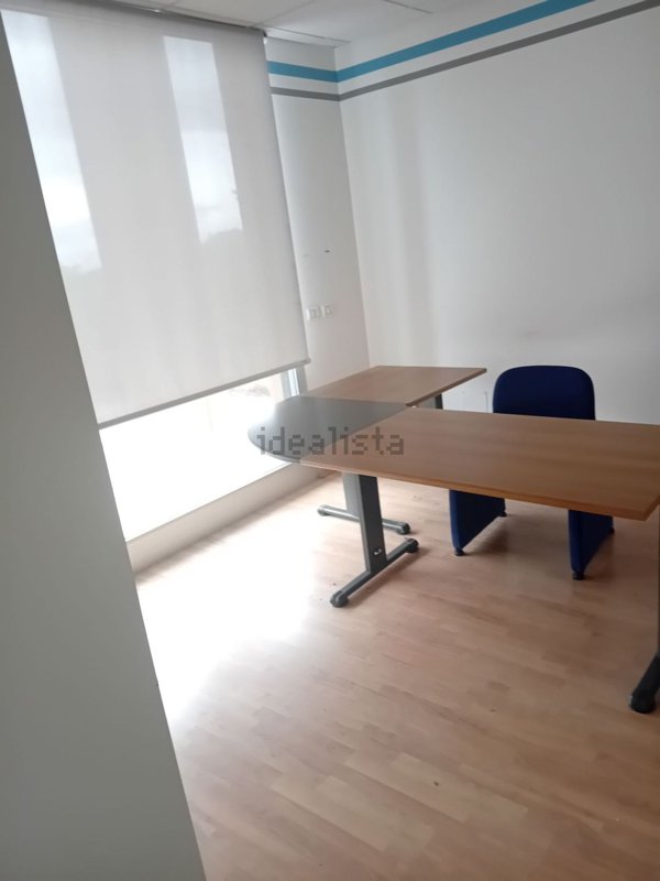 locale commerciale in vendita ad Urbino in zona Mazzaferro