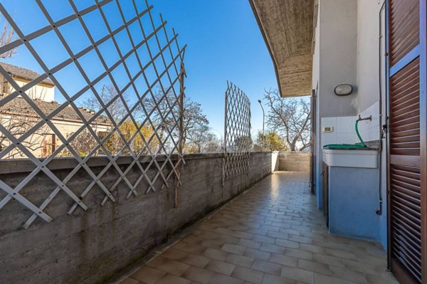 casa indipendente in vendita ad Urbino in zona Pieve di Cagna
