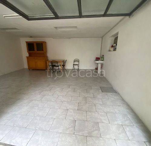 negozio in vendita ad Urbino