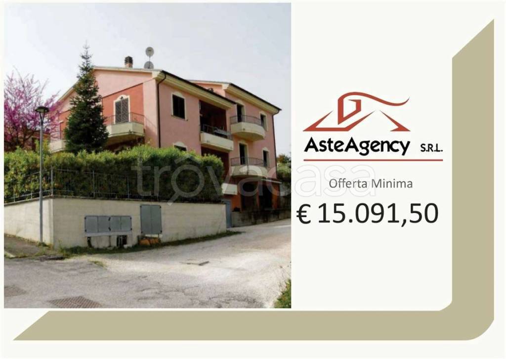 appartamento in vendita ad Urbino in zona La Torre