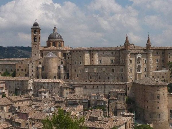 appartamento in vendita ad Urbino in zona Centro CittÃ 