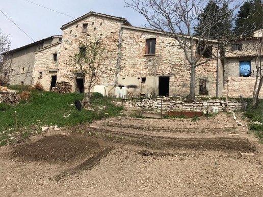 casa indipendente in vendita ad Urbino in zona Centro CittÃ 