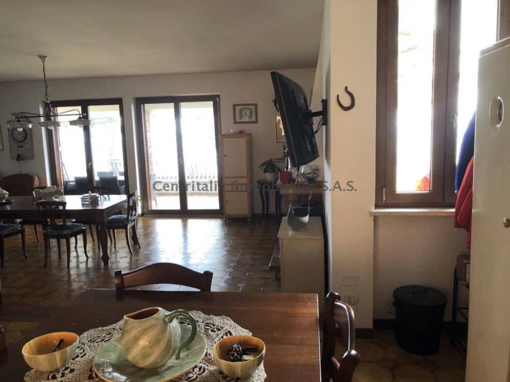 casa indipendente in vendita ad Urbino
