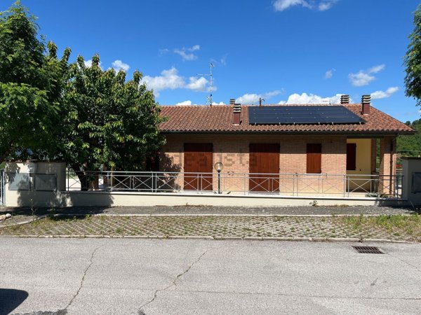 appartamento in vendita ad Urbino in zona Castello di Cavallino