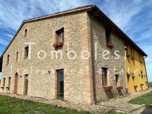 casa indipendente in vendita ad Urbino
