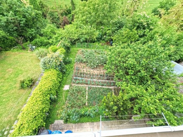 appartamento in vendita ad Urbino in zona Trasanni